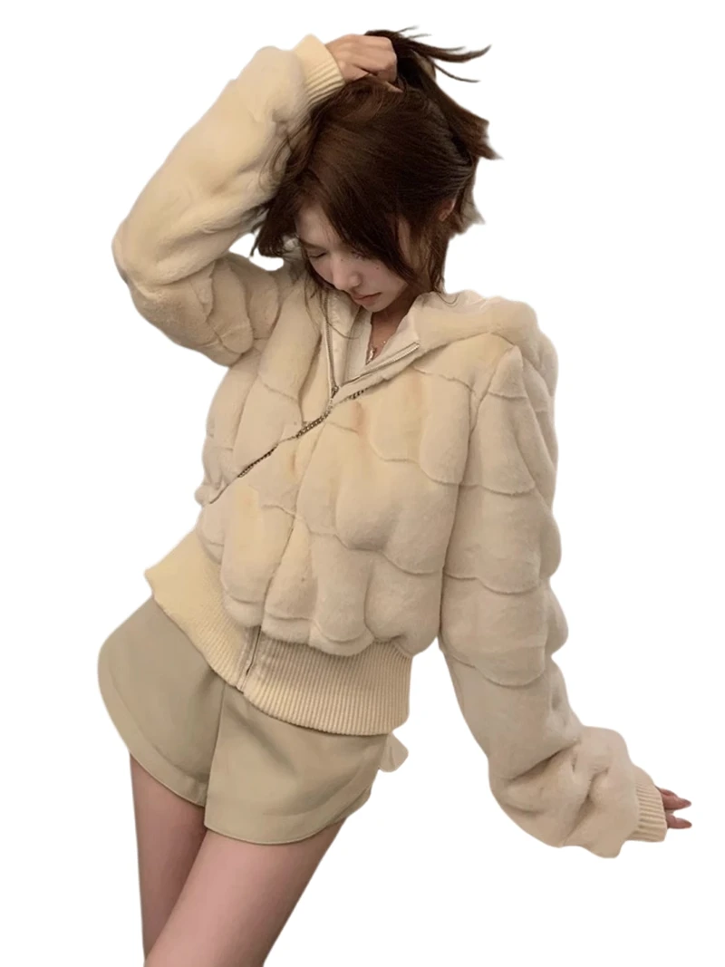 

Экологичное женское короткое пальто зимы 2025 года, новый стиль, утепленное флисовое пальто с капюшоном