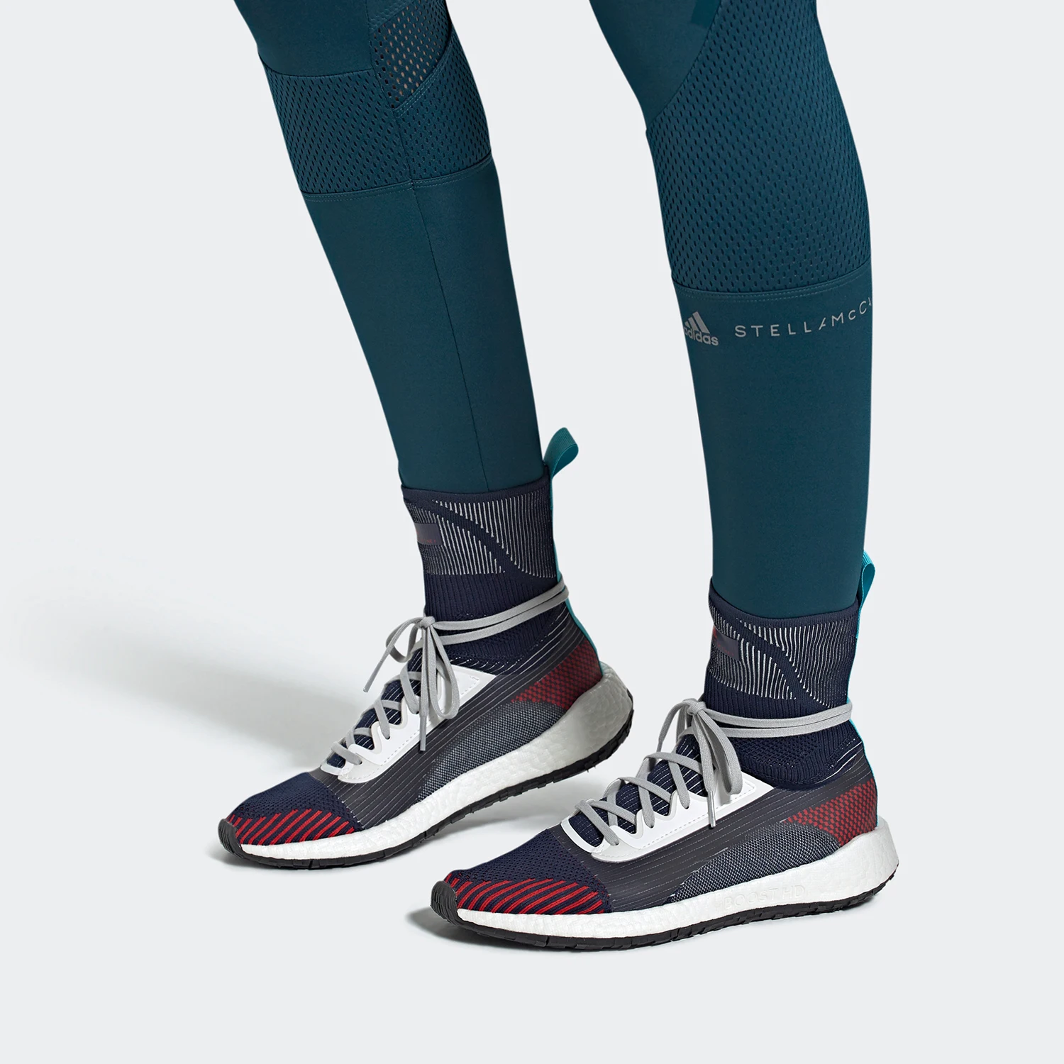 adidas-genuine-pulseboost-hd-women's-cushioning-running-shoes-ee9460