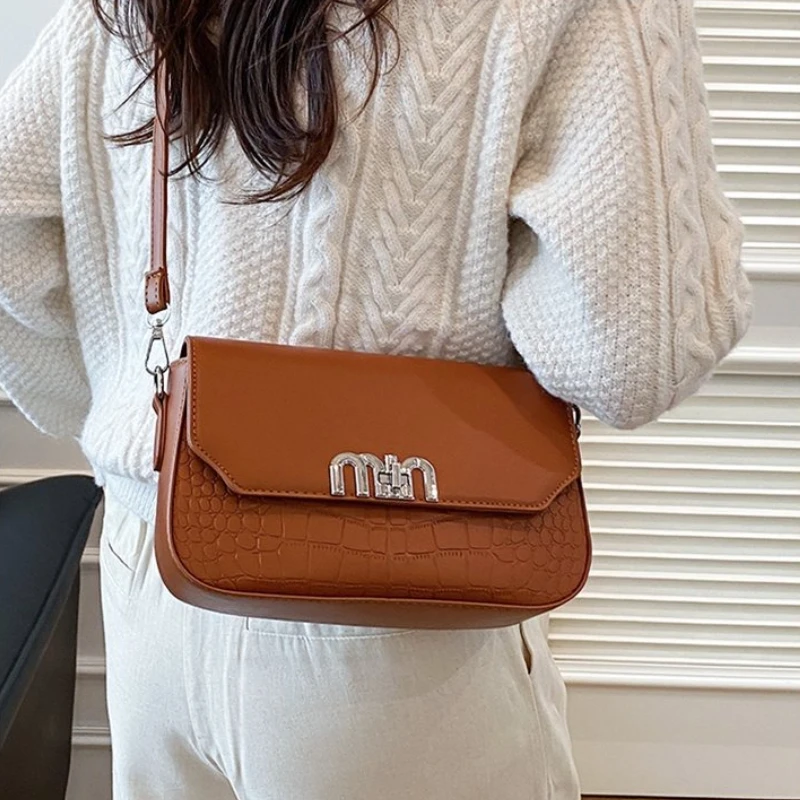 

Artistic Female Bag Demonstrating Strong Design Sense Minimalist Aesthetic Shoulder Bag Crossbody For The Fashion Innovator