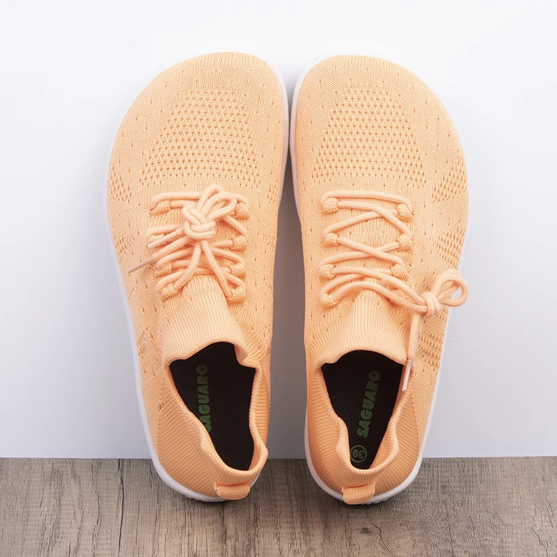 Zapatillas de running SAGUARO para hombre, transpirables, 4E de ancho, para entrenamiento cruzado, estilo barefoot, sin cordo...