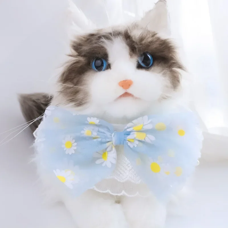 Sweet Cute Pet Scarf Dog Saliva Towel Cat Collar Lace Daisy Bow Cat Bib Puppy Kitten Neckerchief Lovely Necklace Pet Supplies