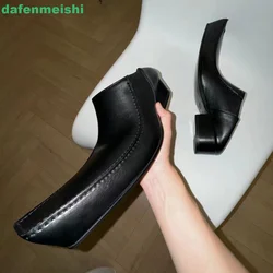 Kobiety/mężczyźni Square Toe Flat Sole Shoes Head Tilt Slip On Black Leather Shoes 2024 Summer New Loafers Chunky Heel Fashion Shoes