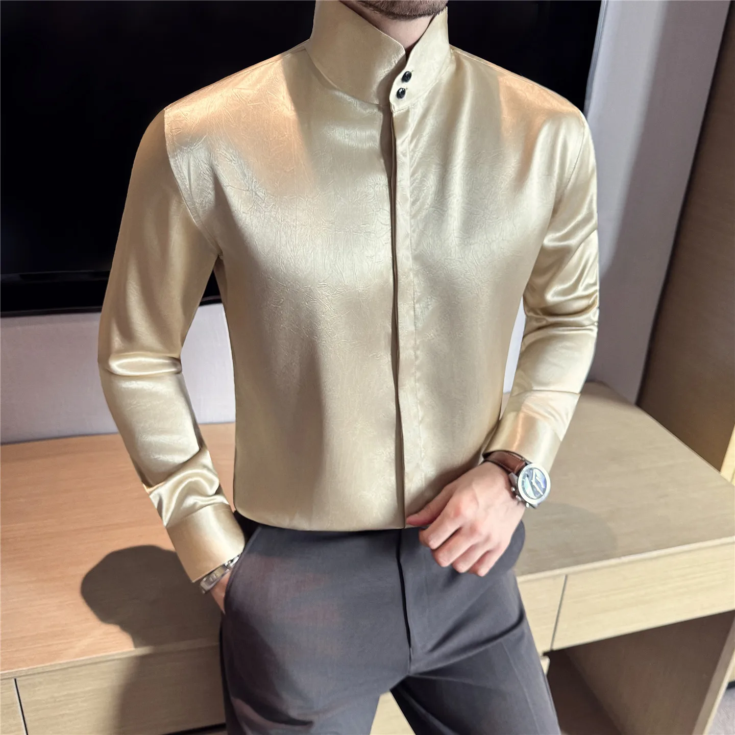 

2025 Bright Satin Stand Up Collar Shirts for Men Long Sleeved Chinese Style High Collar Casual Shirt Business Social Dress Shirt