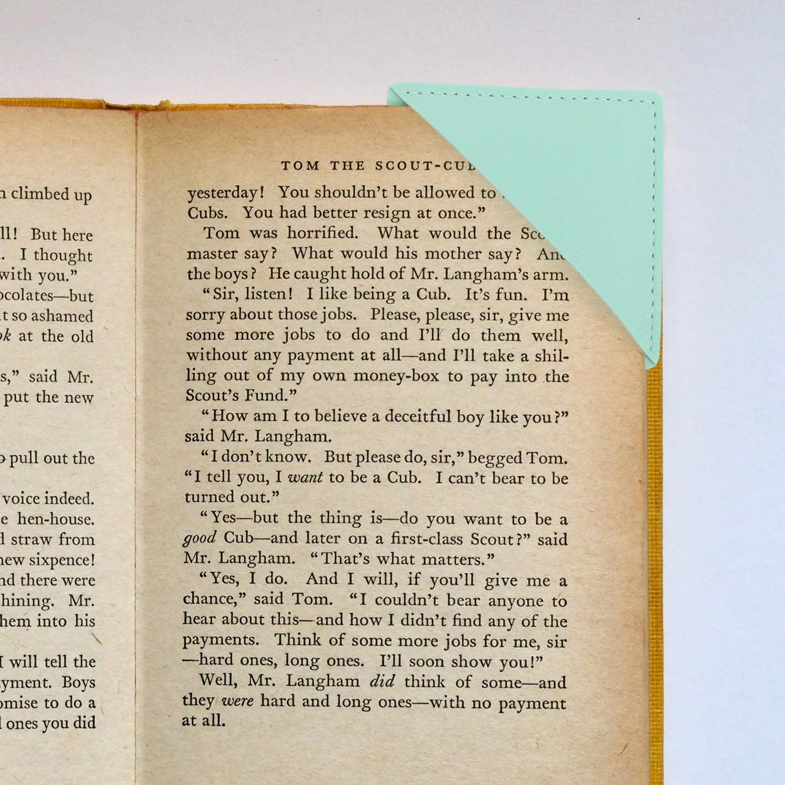 

Square Rose Pattern Bookmark Corner Protector Page Clip Bookmarks for Students Teachers Book Lovers Lightweight Waterproof