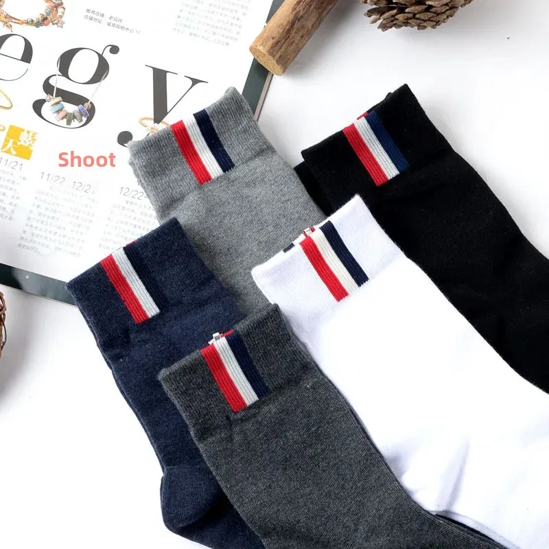 

KIKI корейские мужские хлопковые носки, повседневные осенне-зимние дышащие мужские носки, удобные хлопковые носки в вертикальную полоску