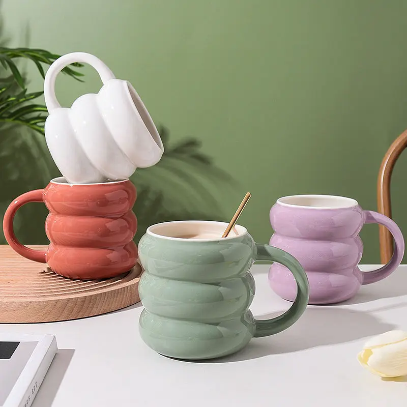 

2025 New European Sophisticated Internet-Famous Coffee Mug Ceramic High-Aesthetic Tazas De Cafe Bonitas Luxury Office Big Cup