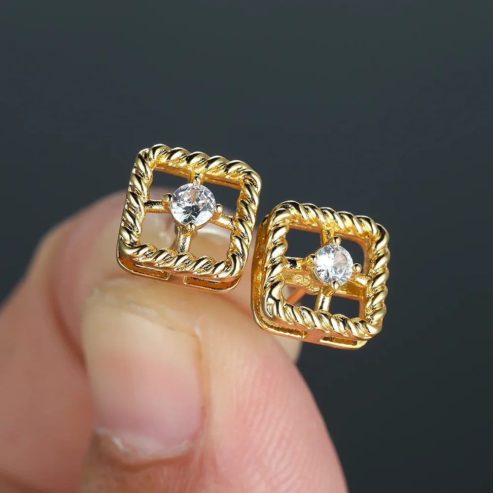 2026 New Vintage Twisted Rope Frame with Zircon Earrings, High-end and Versatile, Block Grid, Single Diamond, Niche Accessory
