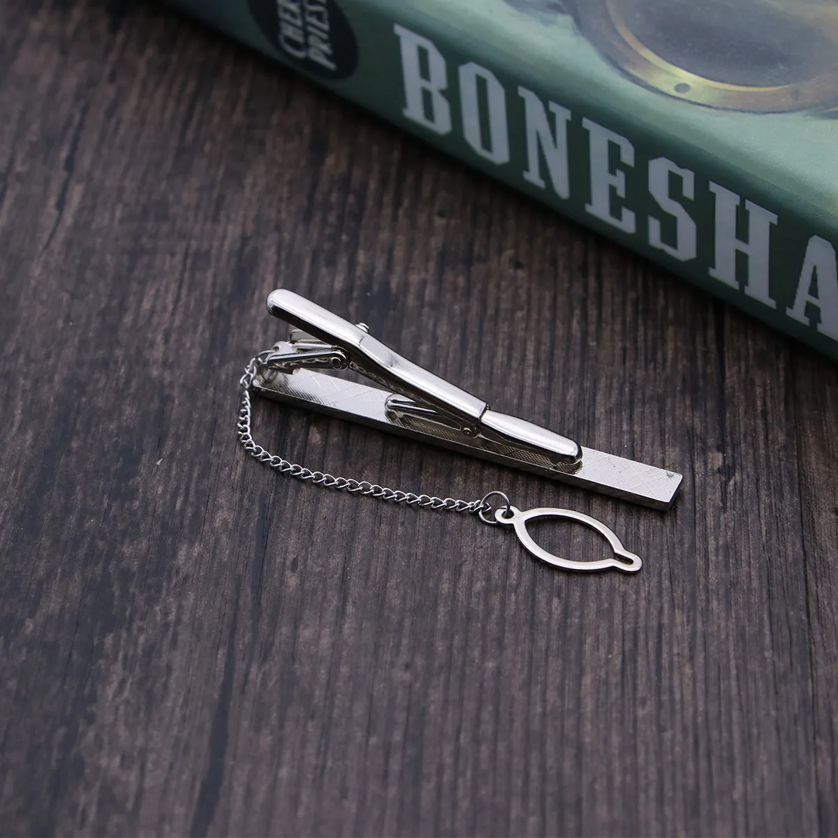 Elegant Men's Tie Clip Metal Necktie Bar Spring Tension Clip Keeps Tie Straight Neat Appearance Formal Casual Office Gift Idea
