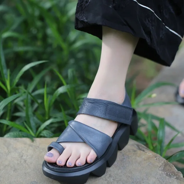 

Birkuir Open Toe Platform Flip Flops Sandals For Women Thick Heel Sandals Hook Loop Genuine Leather Flat Heel Roma Beach Slides