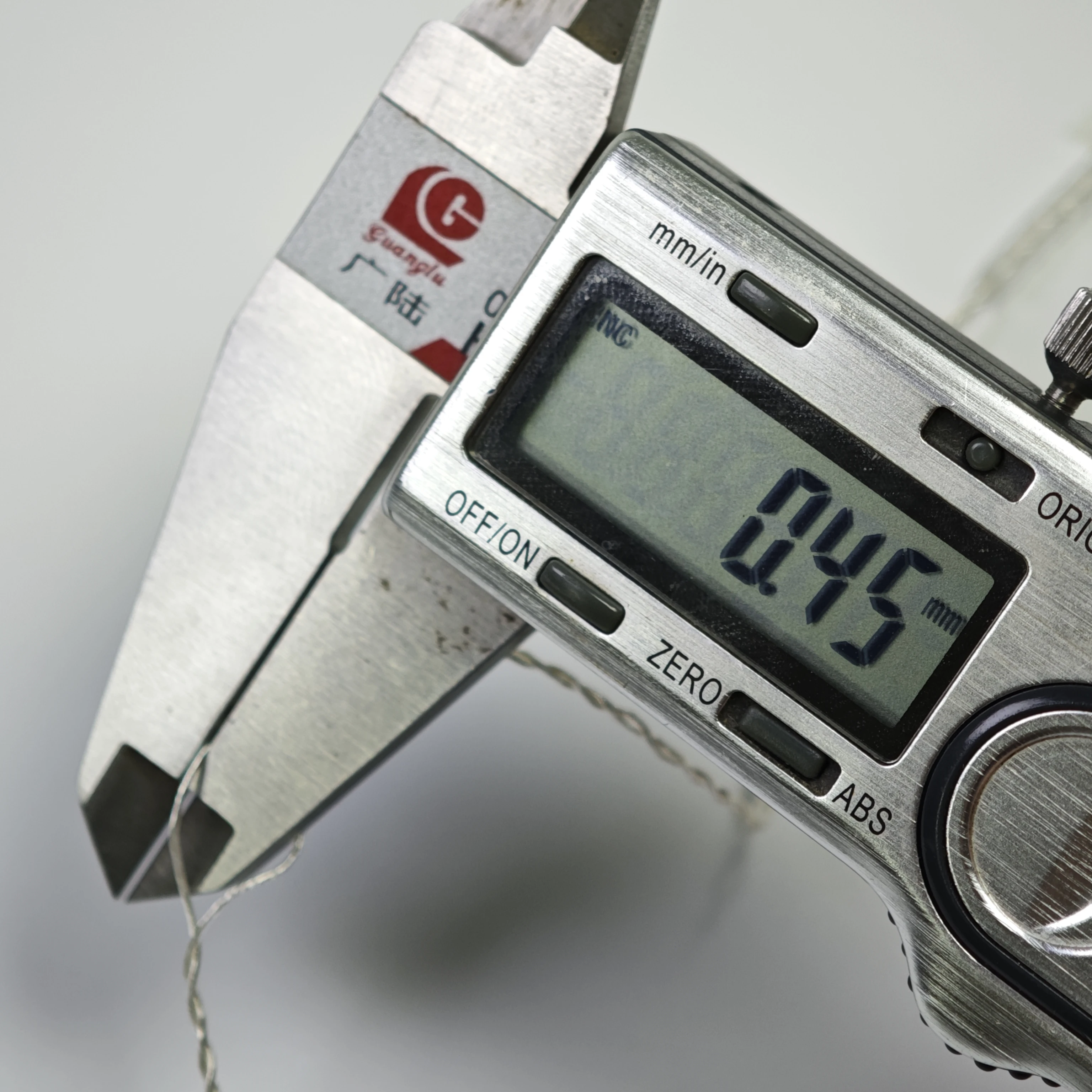 TimeEar TEN-99 Ultracienki kabel audio do profesjonalnego monitoringu scenicznego z możliwością dostosowania długości i niestandardowych złącz — zdjęcie produktu 3