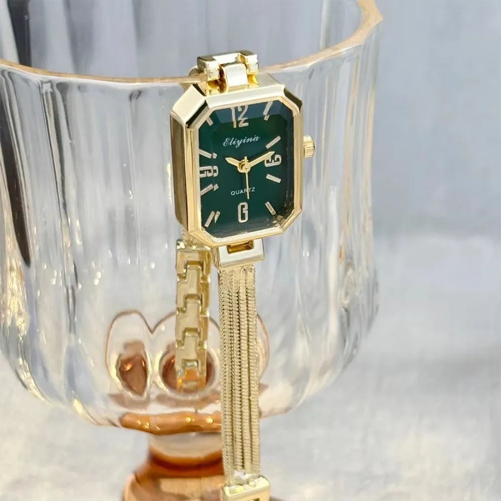 Delicate Alloy Quartz Wristwatch Gold Fashion Accessory Tassel Chains Watch Rectangular Quartz Watch Women's Accessory
