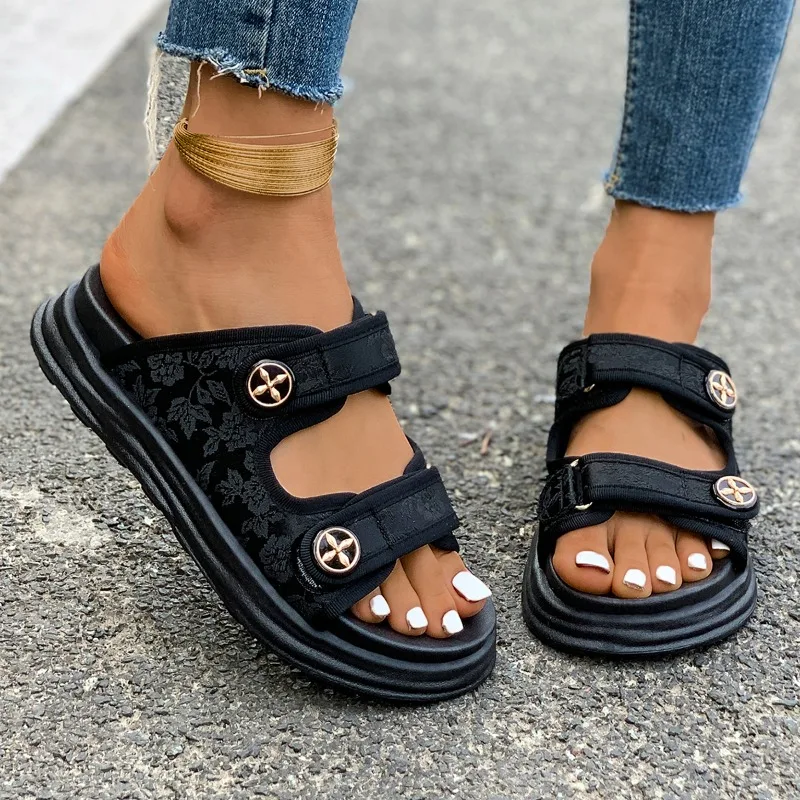 جديد إمرأة عادية الرومانية مصمم صنادل أرضية الشقق الصيف في الهواء الطلق أحذية الشاطئ الصنادل المريحة 2024 الاتجاه الأحذية للنساء