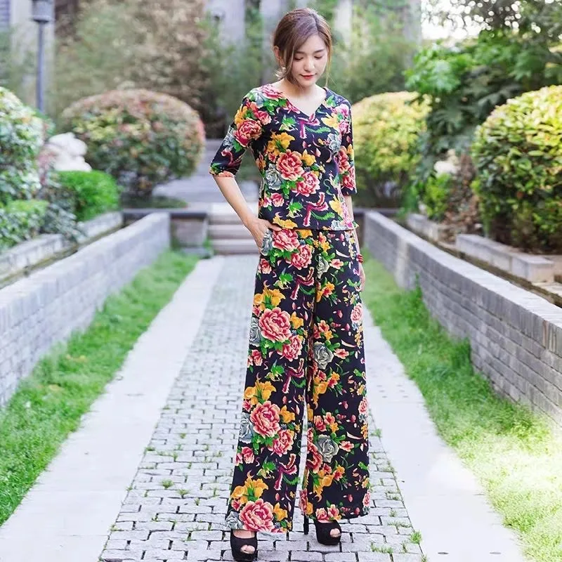 

Costume Wide-leg Pants V-neck Top Two-piece Set for Women Mom's Outfit Northeastern Big Flower Set Ethnic Style Cotton and Linen