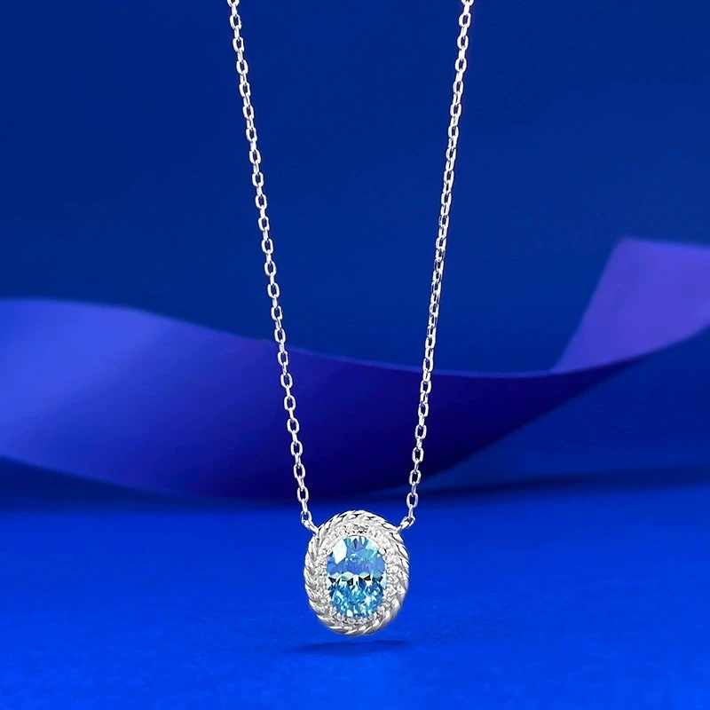 

S925 Silver 1.5-carat Sky Blue Pendant Fashionable Stretchable Necklace