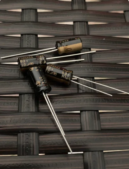 30PCS/LOT Original Japanese ELNA 63V 10UF TONEREX ROB 6X11MM Audio Aluminum Electrolytic Capacitor Free Shipping