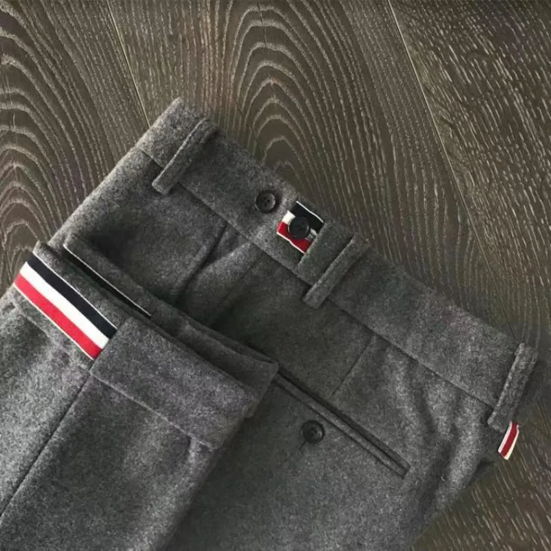 Pantaloni di lana, pantaloni al polpaccio slim fit a gamba dritta da uomo autunno e inverno, pantaloni casual casual e alla moda in tinta unita di alta qualità