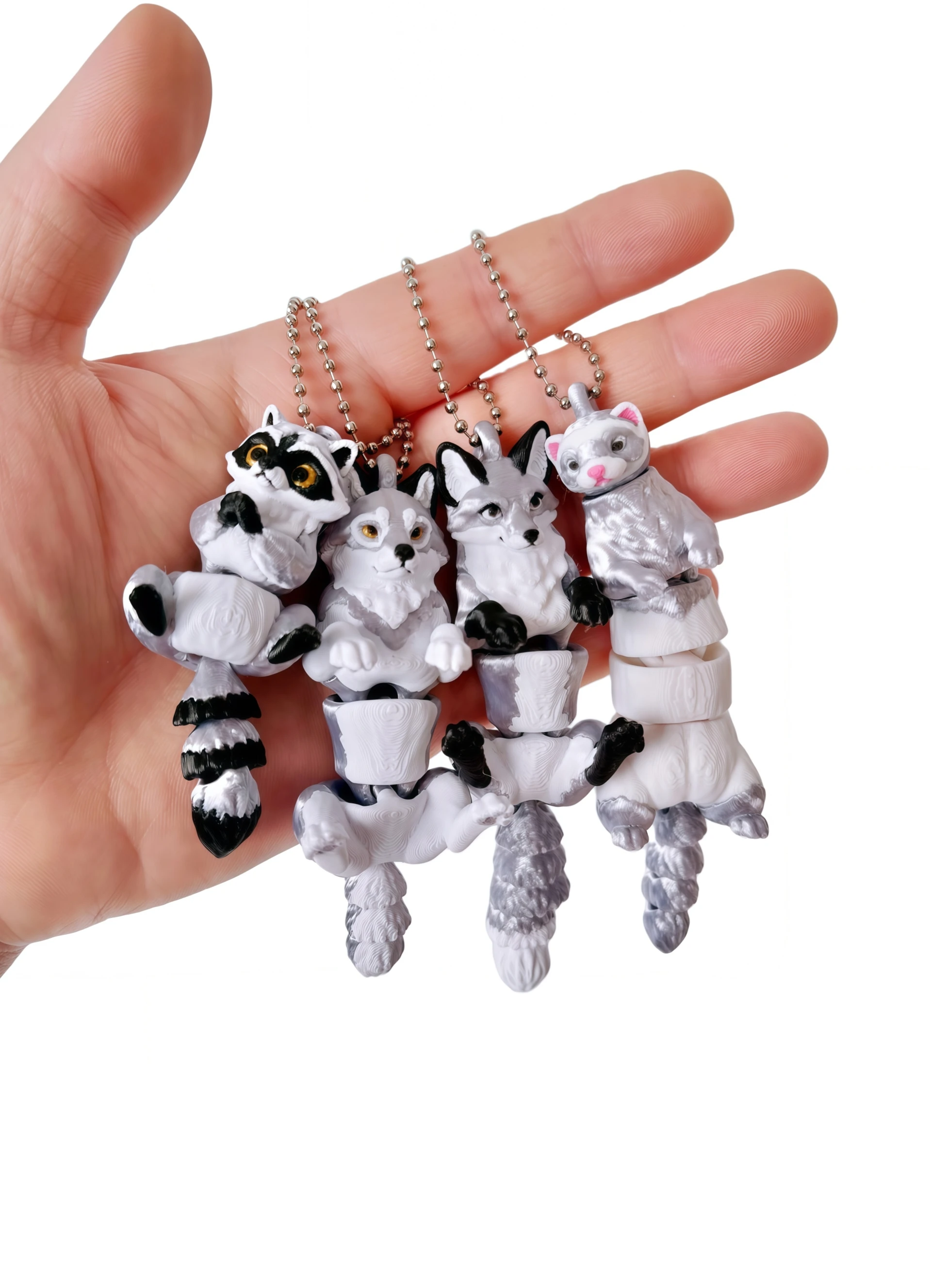 2/4 Pieces - 3D Printed Articulated Silver-Colored Raccoon, Fox, Wolf, Ferret Animal Ornaments, Christmas Birthday Wedding Keychain Gifts, Indoor and Outdoor Hanging Decorations, Car Interior Hangings