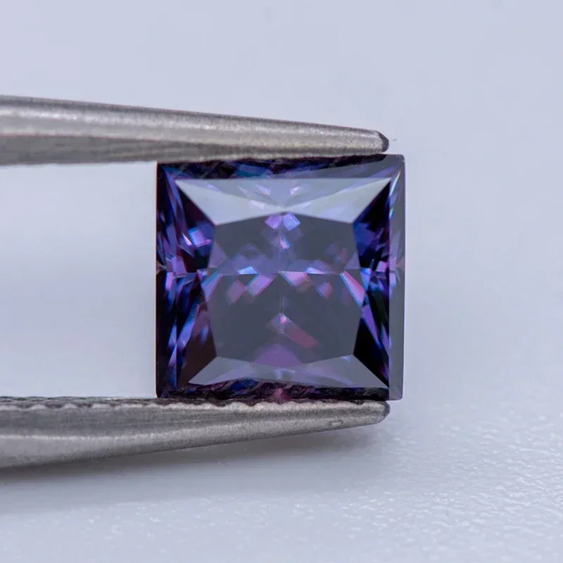 Moissanite cesarski fioletowy kolor VVS1 Princess Cut z certyfikatem GRA dla koralików Charms tworzenia biżuterii bransoletka pierścionki materiały