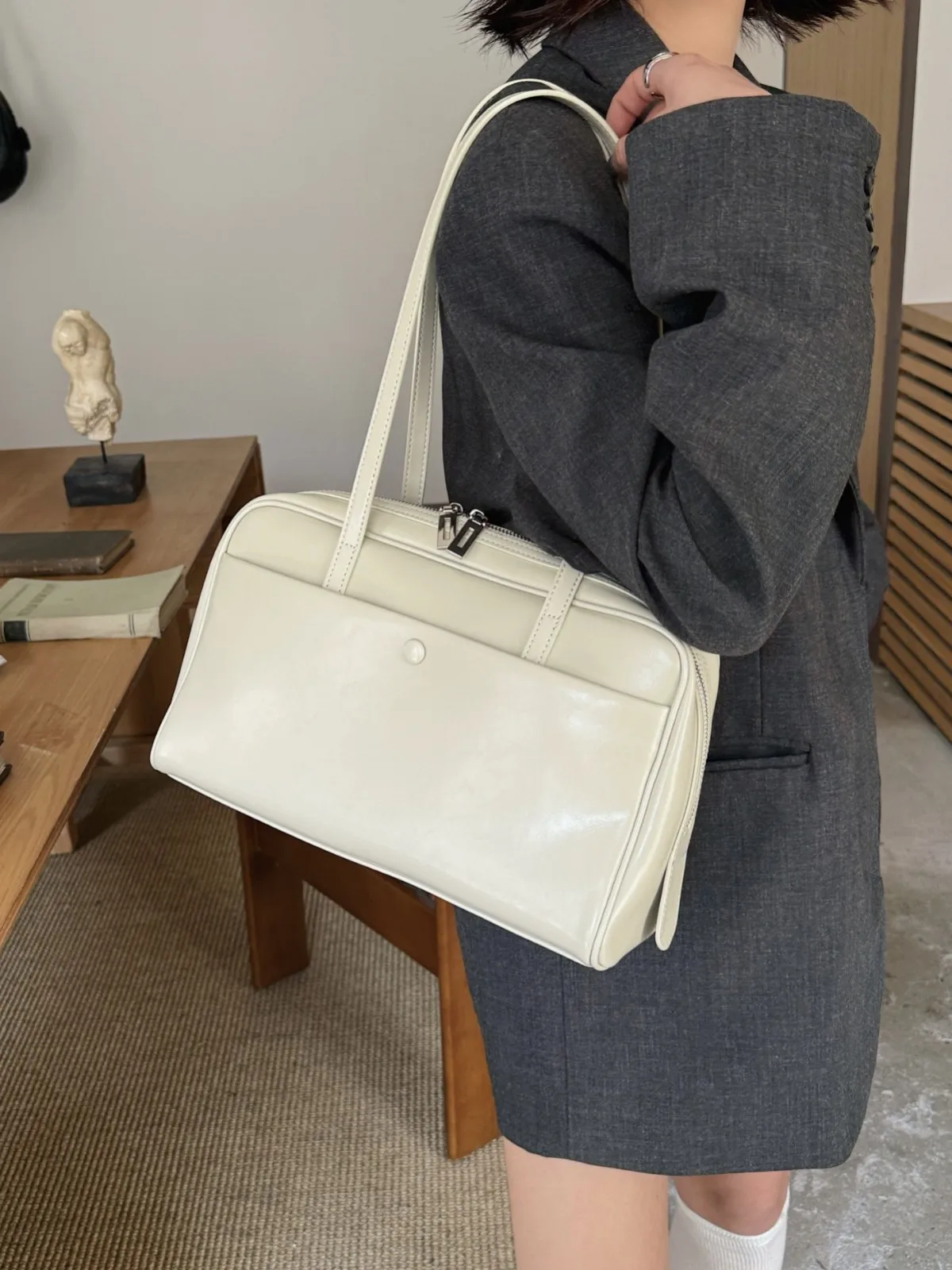 

FIRMRANCH простая горизонтальная квадратная текстура из мягкой воловьей кожи, большая вместительная женская сумка на одно плечо под мышками