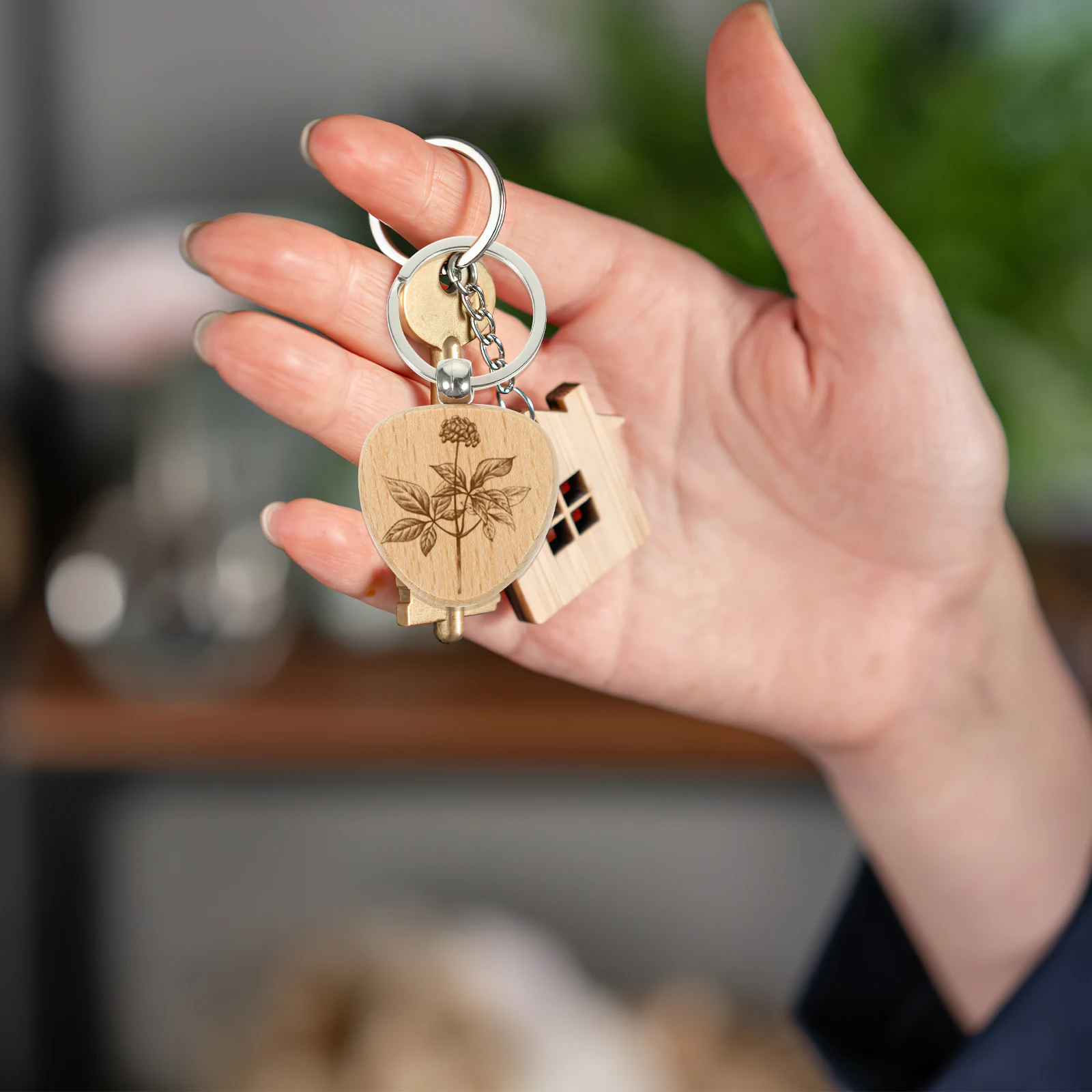 

20pcs Wooden Keychain Blank DIY Engraving Printing Beech Wood Key Ring Unfinished Lightweight Portable Holiday Gift Name