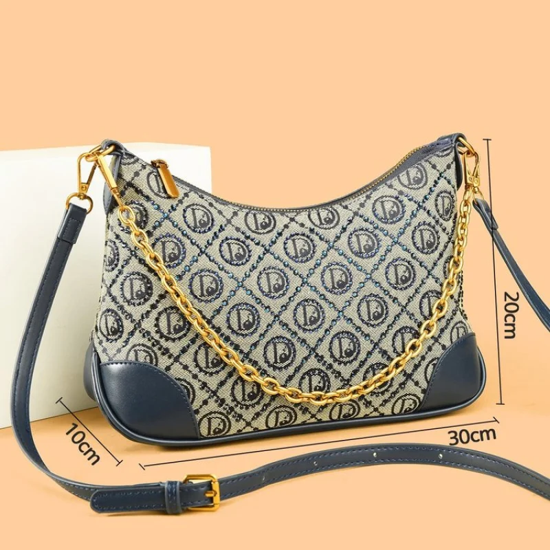 

Ladies Messenger Bag Made Of Houndstooth Leather Boasting Casual Vintage And Paris Refined Style​