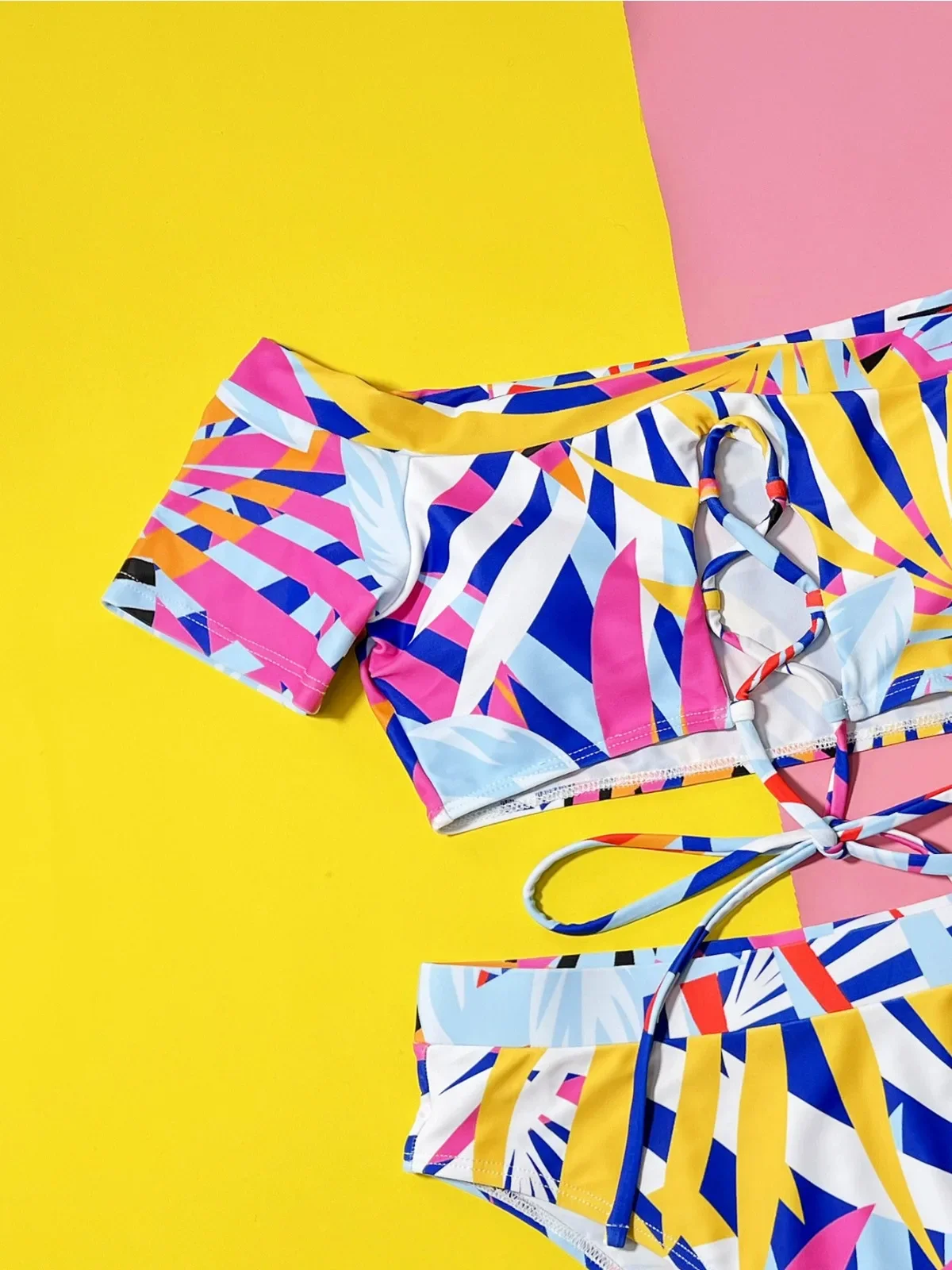 مخطط مطبوعة ملابس السباحة النساء عالية الخصر مجموعة البكيني مثير الجوف خارج الدانتيل متابعة Tankini خارج على الكتف قصيرة الأكمام ملابس السباحة 2024