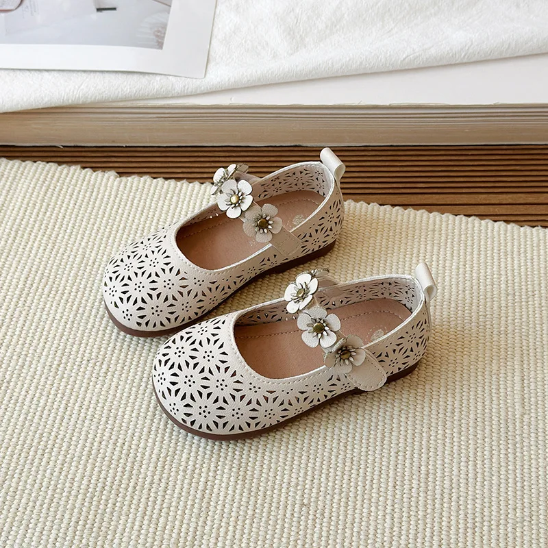 Flowers Hollow Out Girls Flats Shoes Spring Summer Solid PU Children Princess Shoes Hook Loop Non Slip Kids Fashion Shoes