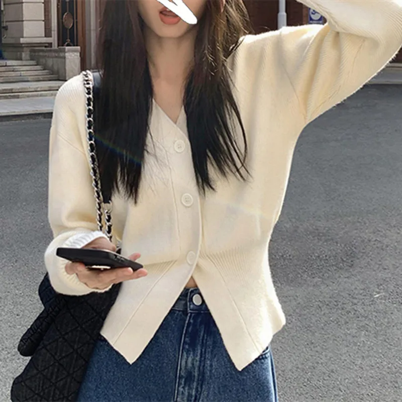 

French Simplicity V-neck Long Sleeve Sweater Coat Women's 2024 Spring Autumn Short -Controlled Top Tight Waist Knitted Card