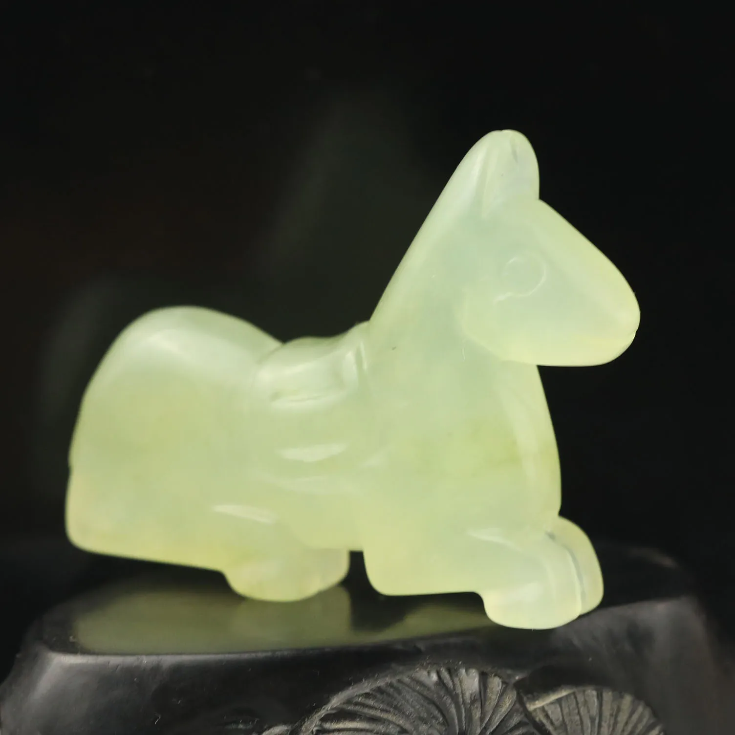 China natural jade hand carved statue hores pendant d