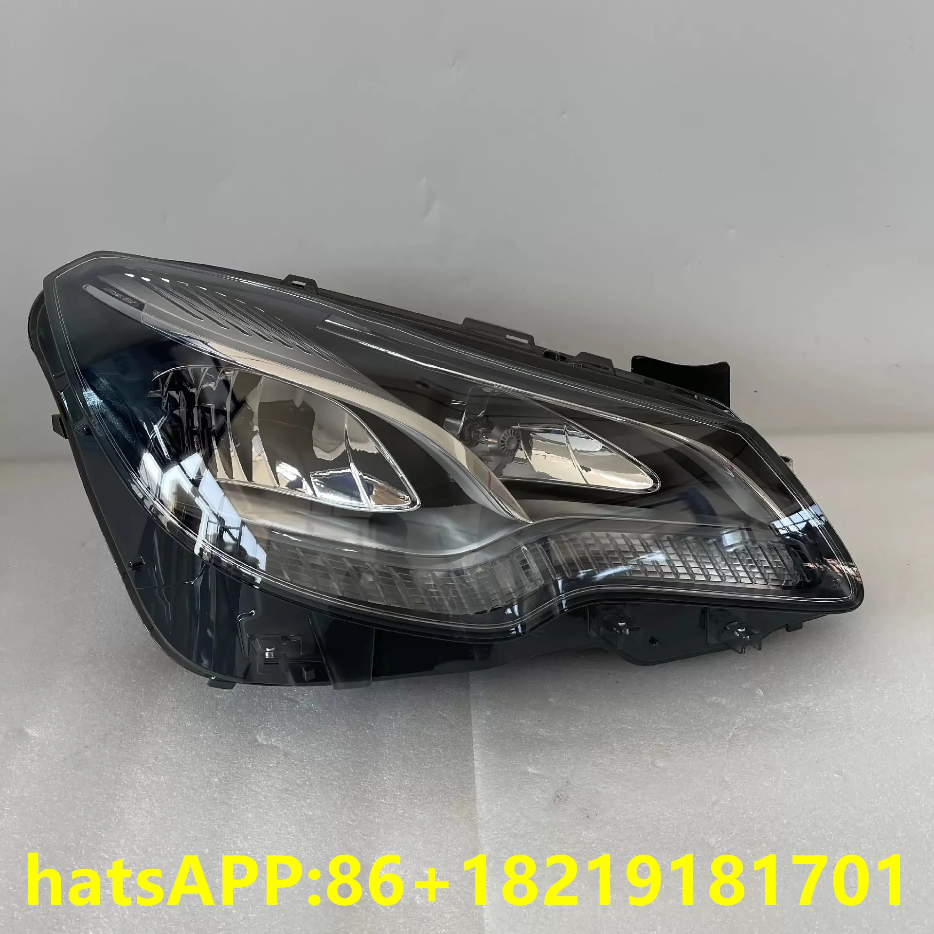 

1 шт. для фар Mercedes-Benz W207 2014-2016 E200 E250 E300 E350, ксеноновые фары A2078208061/A2078207961, версия для ЕС