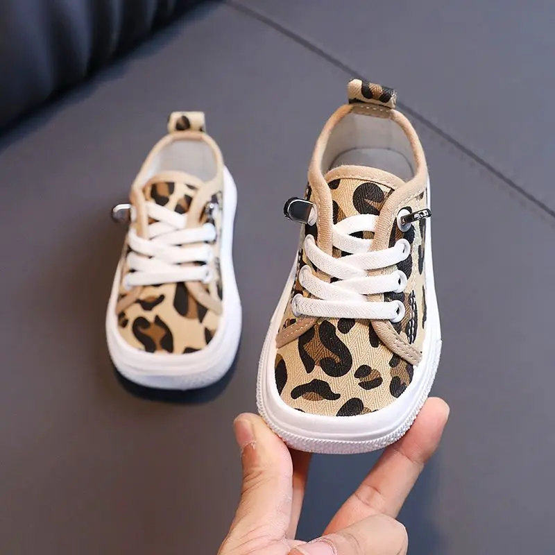 Zapatos de lona con estampado de leopardo para niños, calzado deportivo informal para niños de 2 a 11 años