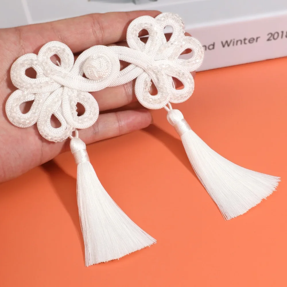 1PCS Cheongsam Chinese Style National Tide Clothing Hand-beaded Decorative Buttons Long Tail Pearl Crystal Tassel Plate Buckle