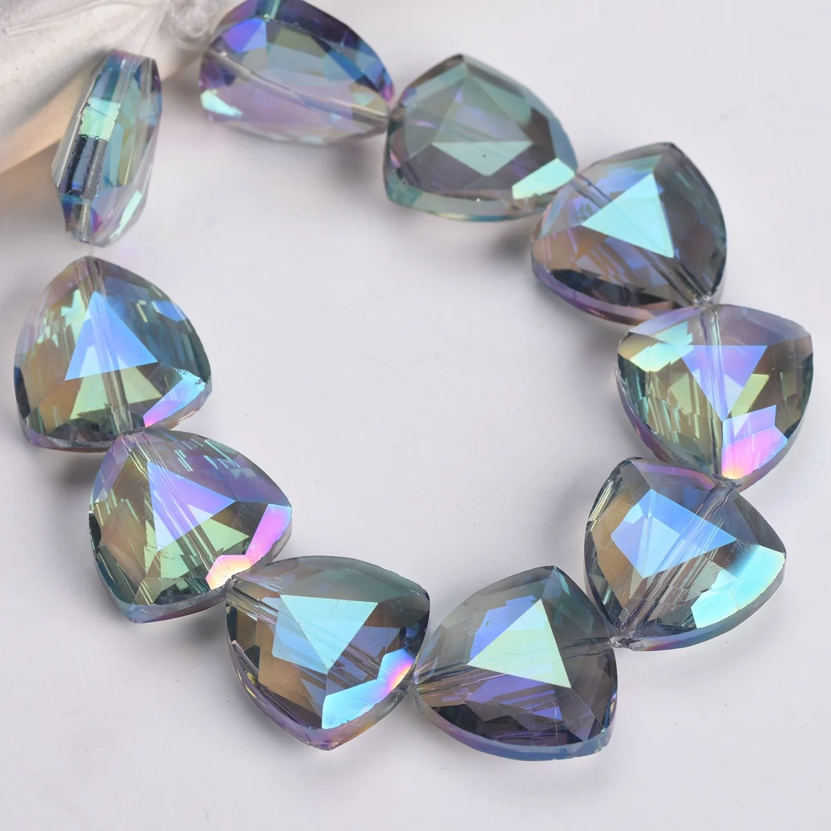 10pcs 18mm Colorful Triangle Faceted Crystal Glass Loose Beads for Jewelry Making DIY Crafts Findings