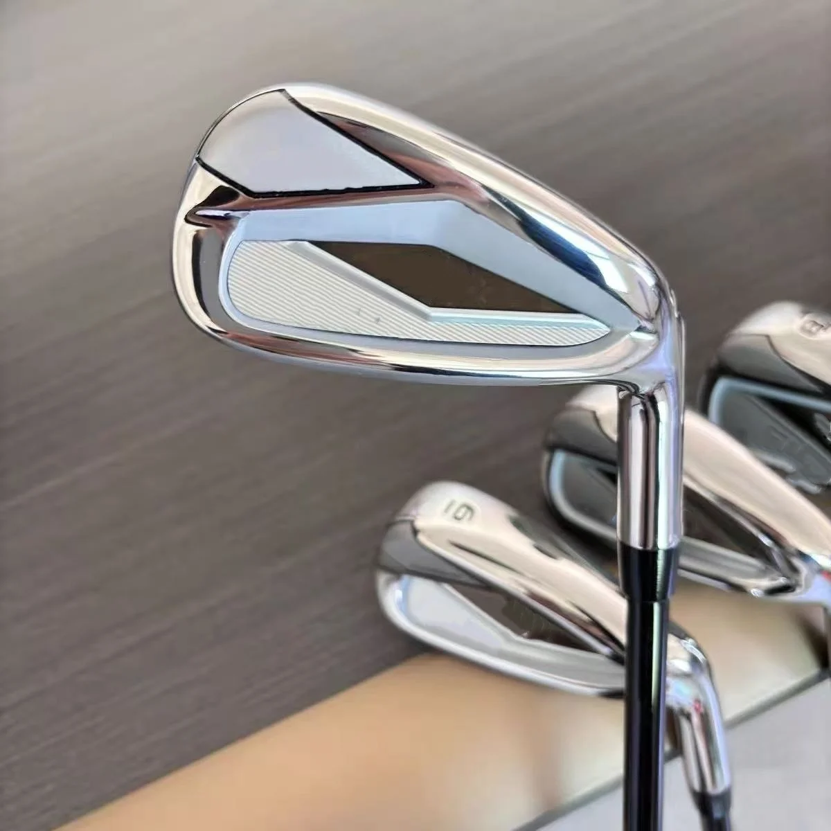 Conjunto profissional de ferro de golfe prateado - estabilidade de cabeça grande