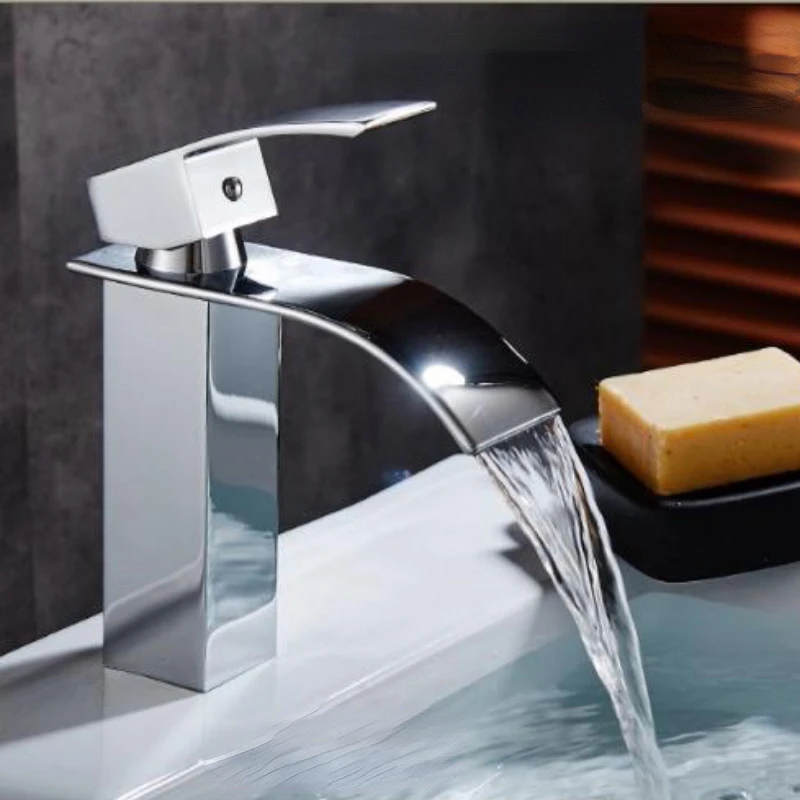 

Stylish and simple basin faucet, waterfall outlet low basin faucet, all-copper hot and cold single-hole washbasin faucet