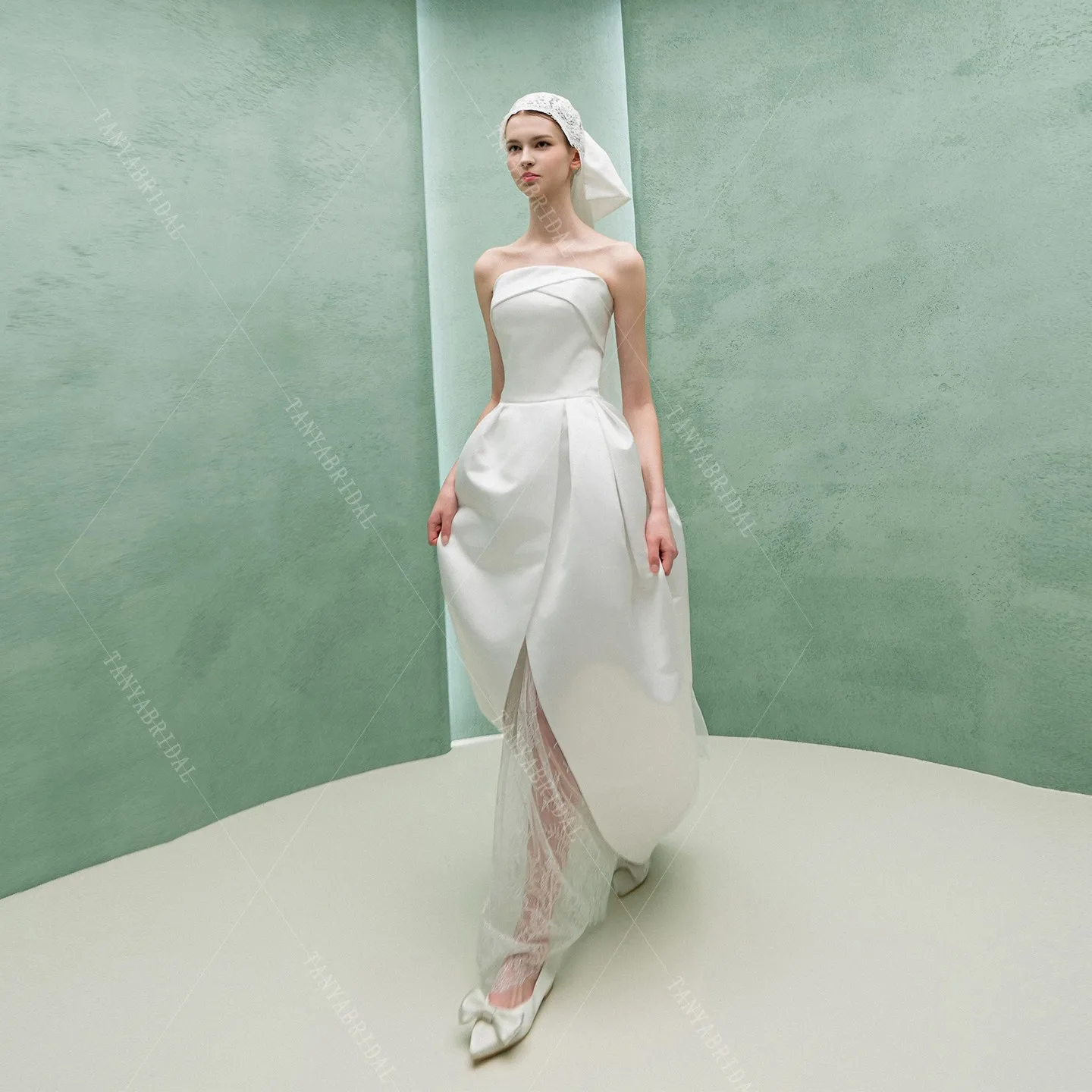 Elegant Strapless Satin A Line Wedding Dress Minimalist Front Slit Lace Inner Simple Bridal Gown Vestido De Novia Custom Made