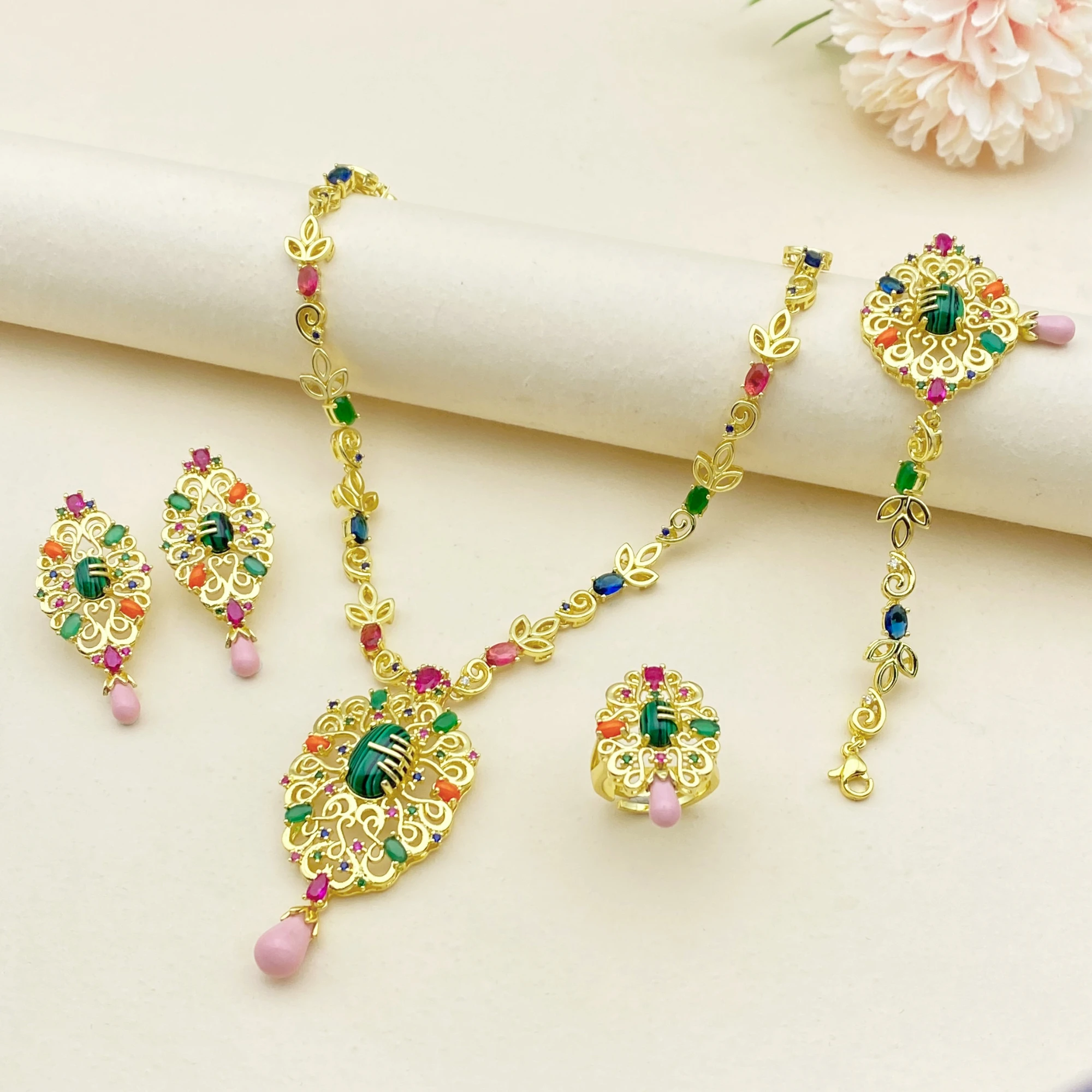 

Falair Gold Plated Copper Colorful Zircon 4-Piece Bridal Jewelry Set Luxury Wedding Banquet Necklace Earrings Ring Bracelet