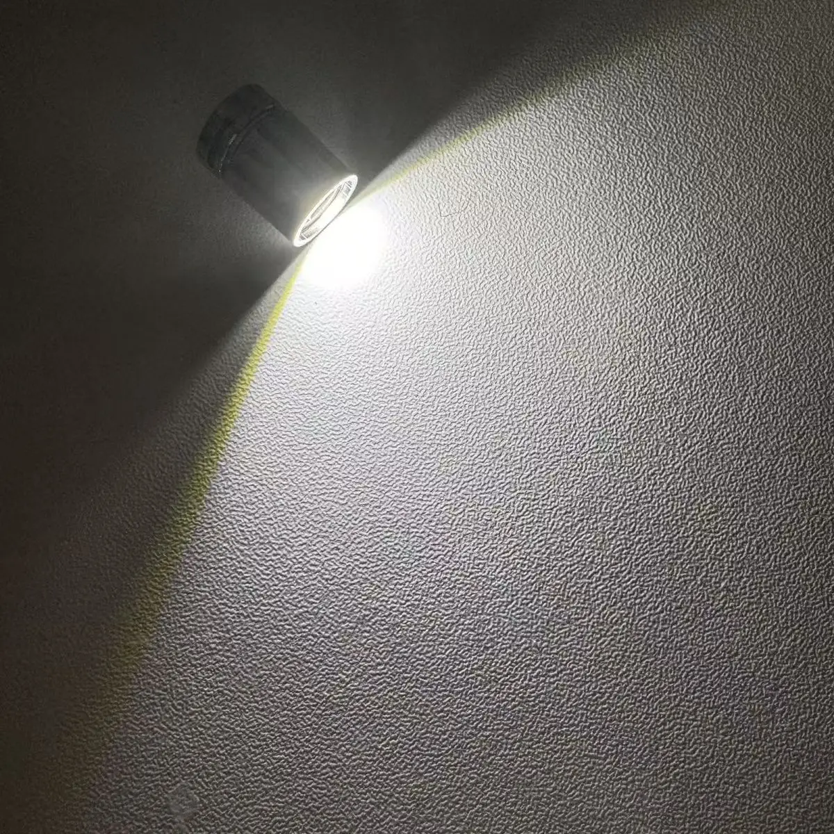 หลอดไฟ LED ขนาดเล็ก 10 ชิ้น แบบจำลองโลหะ ของเล่นสำหรับงาน DIY ทำโมเดล บ้านตุ๊กตา ตกแต่งงานปาร์ตี้ งานฝีมือ ตกแต่งโต๊ะทราย