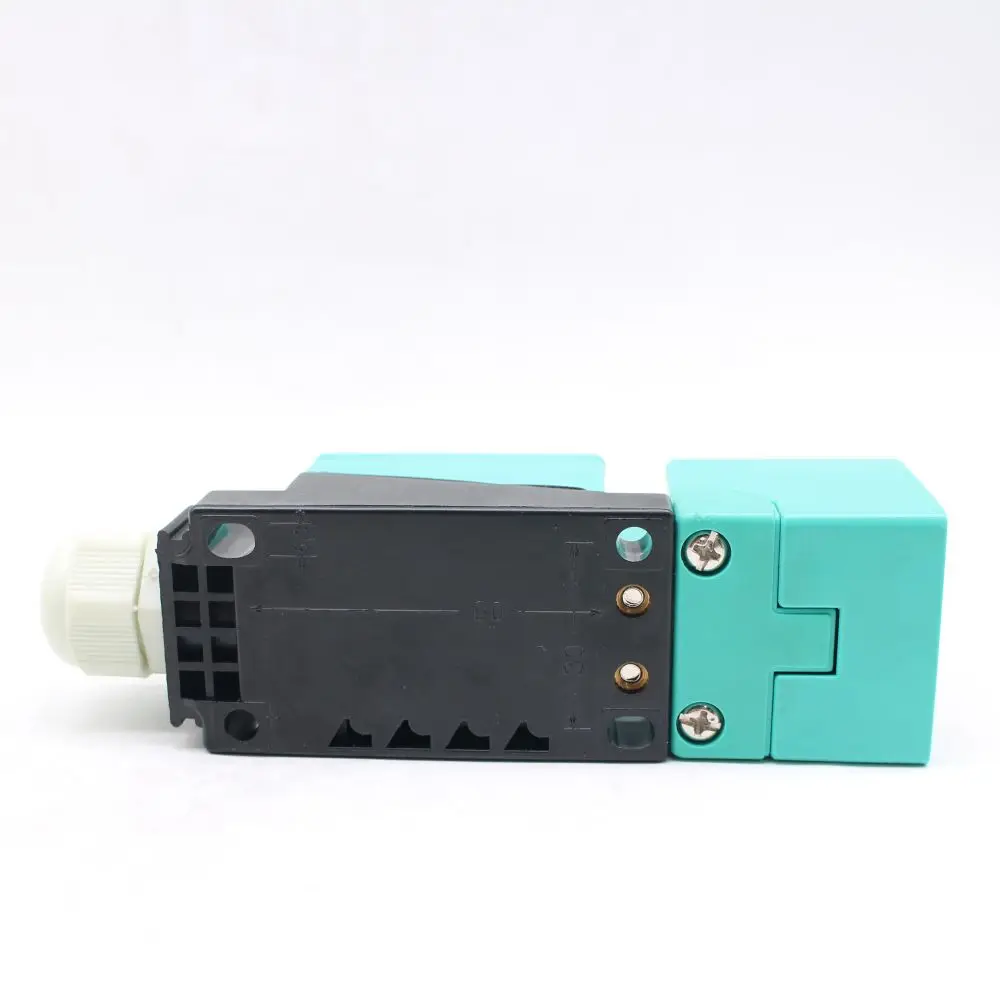 

Ultrasonic Sensor UC3000+U9+IUE2+R2