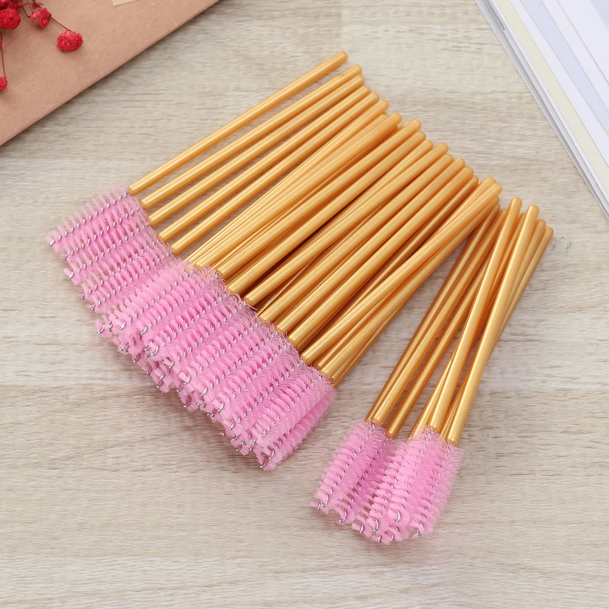 50Pcs Professional Mascara Wands Eyelash Brushes for Better Makeup No Clumping Suitable for Extensions Gold Pink