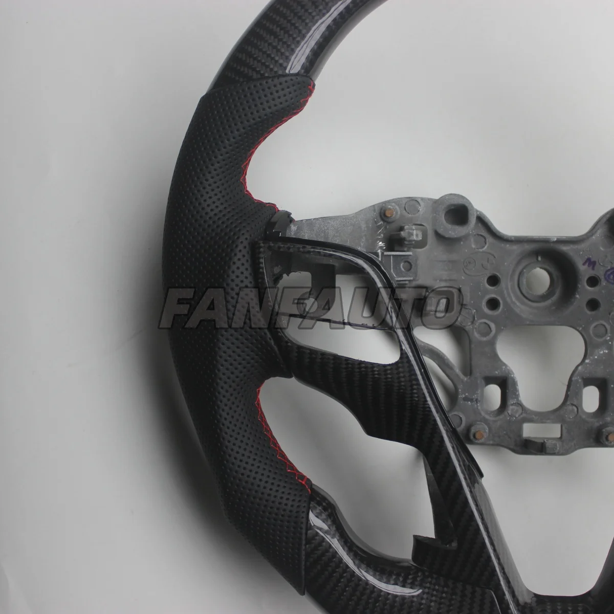 Replacement Real Carbon Fiber Steering Wheel with Leather for Hyundai IX45 SANTA FE  2013-2018