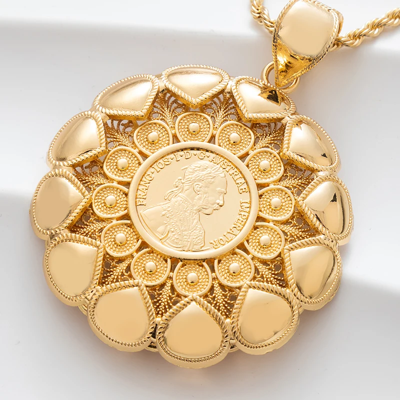 

Heavy Golden Plated Arab Coin Necklace 3D Flower Shape Ethnic Pendant Dubai Bridal Jewelry Necklace for Women Party