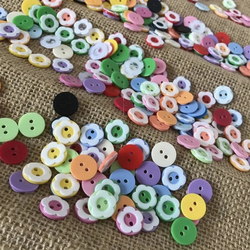 100Pcs Resin Button Beads,2 Holes Sewing Button,Flower Children\'s Clothing Button Craft DIY Hand-made Clothing Accessories 12mm