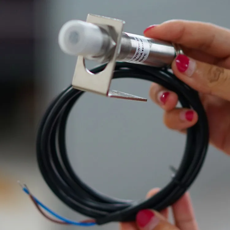 Misuratore di temperatura a infrarossi industriale senza contatto Renke 4 Sensore di temperatura IR 20 mA RS485