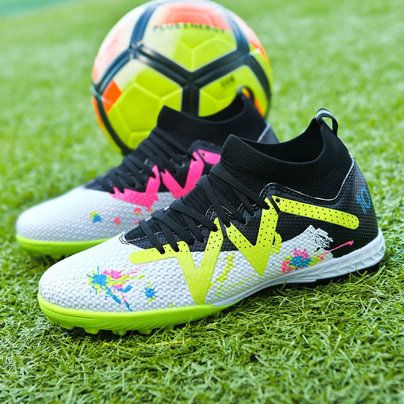 

High-top soccer boots are unisex style, and the broken nails and spikes are optional styles TF and FG,and 4 colors are available