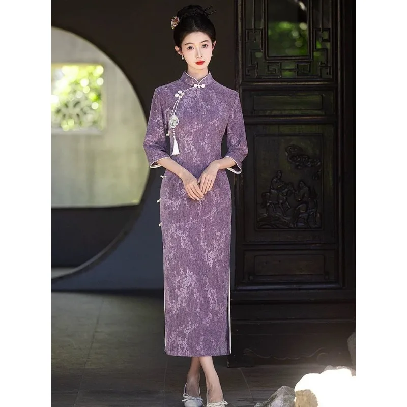 Qipao tradicional chino para mujer, vestido púrpura, cuello levantado, manga media, Cheongsam moderno modificado, otoño