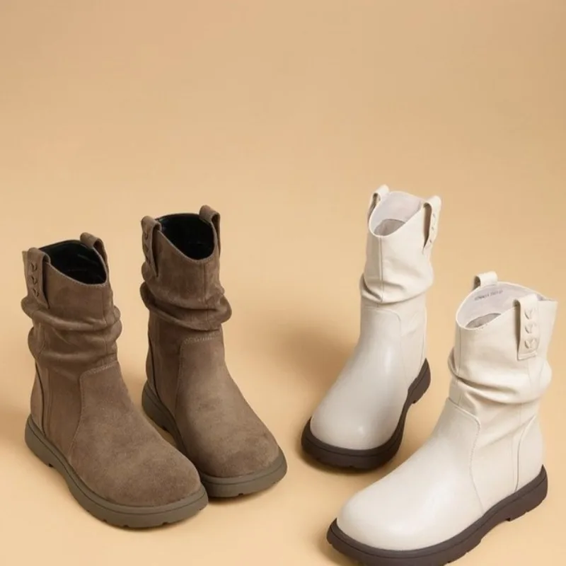 Mid-leg Boots Women's 2026 Autumn and Winter New Piles of Soft-soled Versatile French Flats