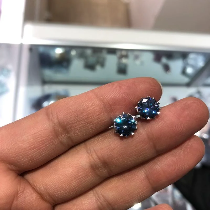 

Royal Blue Round Shape Moissanite Earrring D Color VVS1 Diamond Make Jewelry Moissanite Diamond Luxury Jewelry