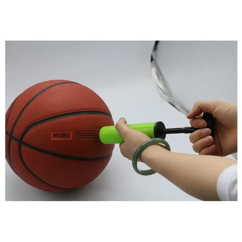 Draagbare voetbal volleybal basketbal balpomp luchtnaald ballon zwemmen ringpomp