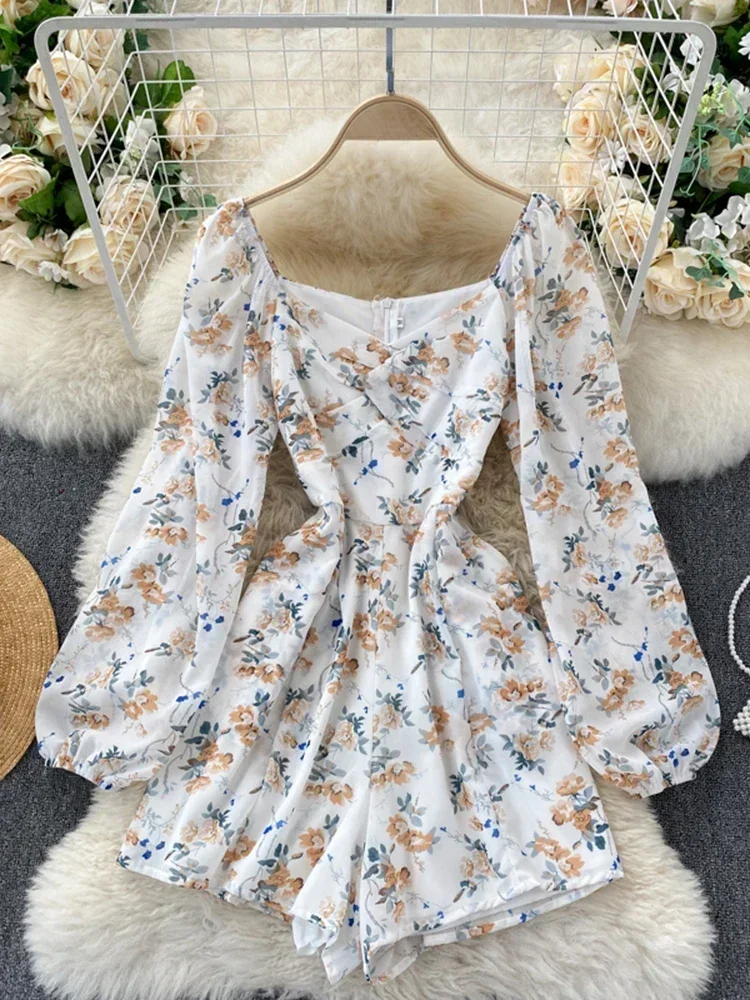 Korean New Spring Summer Women\'s Jumpsuit Dress V-neck Puff Sleeves Sweet Folds Slim Slimming Floral Wide-leg Shorts UK770